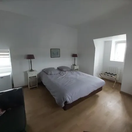 Particuliere Dans Un Manoir 3*